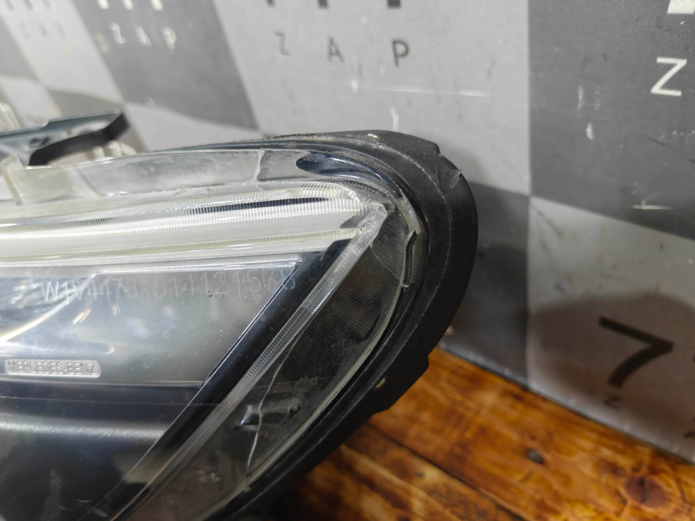 Фара левая LED Adaptive Mercedes V-Class (W447) 14-нв Б/У Оригинал A4479065200