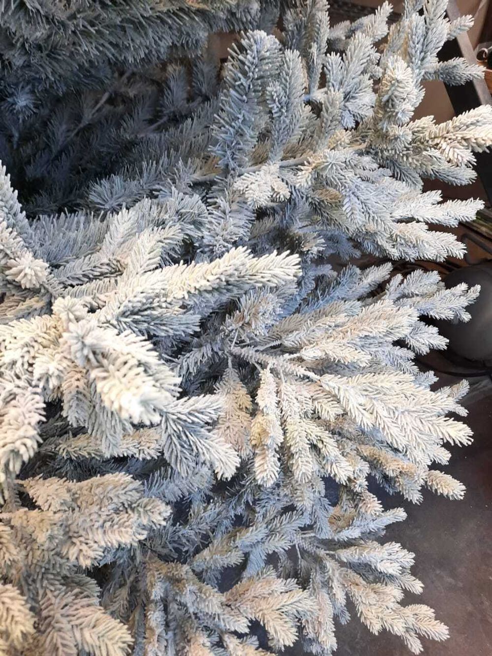 Большая елка заснеженная «Сказочная» (Литая+пвх) 3 м