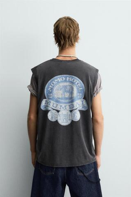 ZARA МАЙКА С ЭФФЕКТОМ ПОТЕРТОСТИ С ПРИНТОМ, АНТРАЦИТОВО-СЕРЫЙ