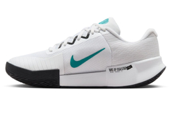 Мужские теннисные кроссовки Nike Zoom GP Challenge Pro - white/black radiant/emerald