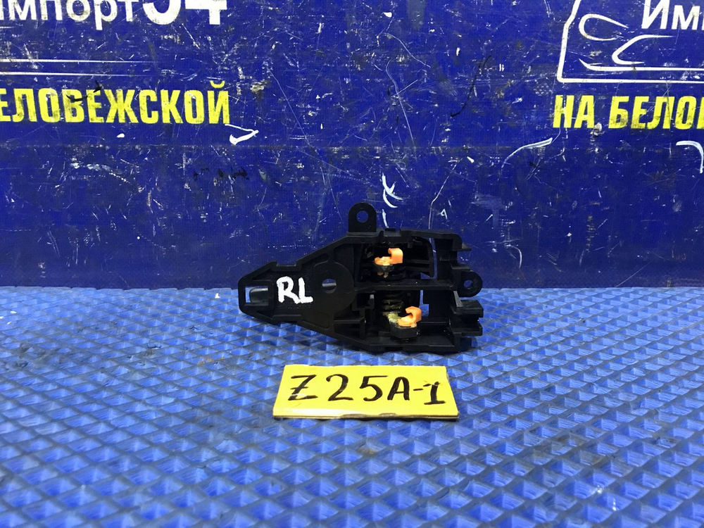 Ручка двери задней левой салонная MITSUBISHI COLT 2003