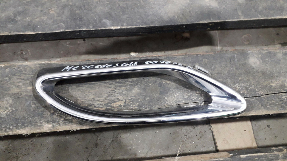 Накладка юбки заднего бампера Mercedes GLS (X166) 15-19 Б/У Оригинал A0008850274