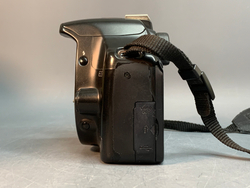 Canon 450D kit 18-55mm 3.5-5.6 IS 63.000 кадров