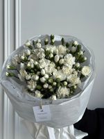 Моно букет из кустовых диантусов в белом оттенке 35 шт