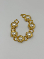 Браслет с «жемчугом»