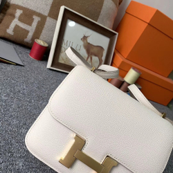 Hermes Constance 18