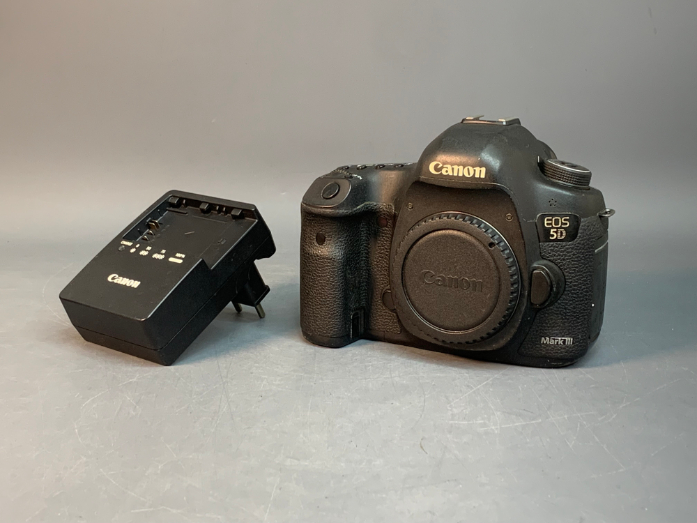 Canon EOS 5D Mark III 1.200.000 кадров