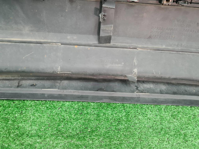 Юбка бампера Land Cruiser 200 (15-21) Executive