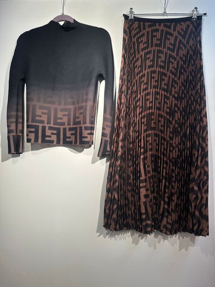 Костюм Fendi