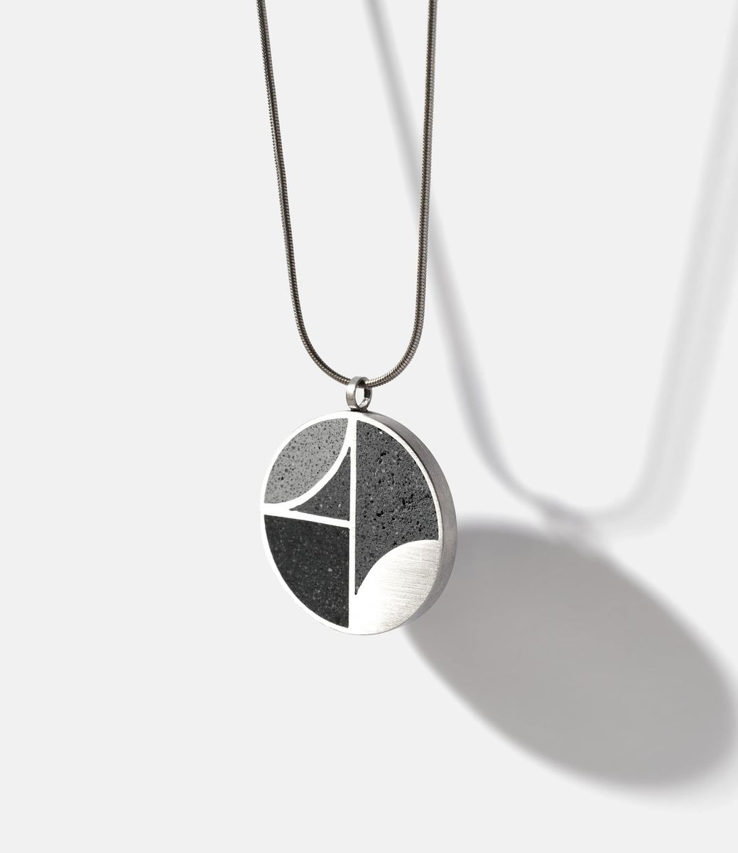 Konzuk Saguaro Concrete Necklace 2 — бетонное колье