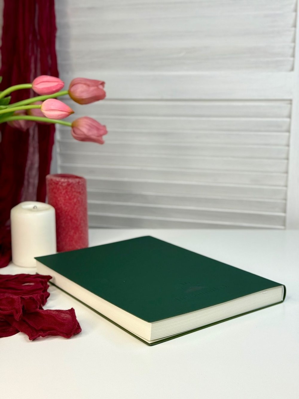 Блокнот А4 200л. (400страниц) без разлиновки Темно зеленый (К44-515A)