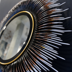 Настенное зеркало Медея Объект мечты