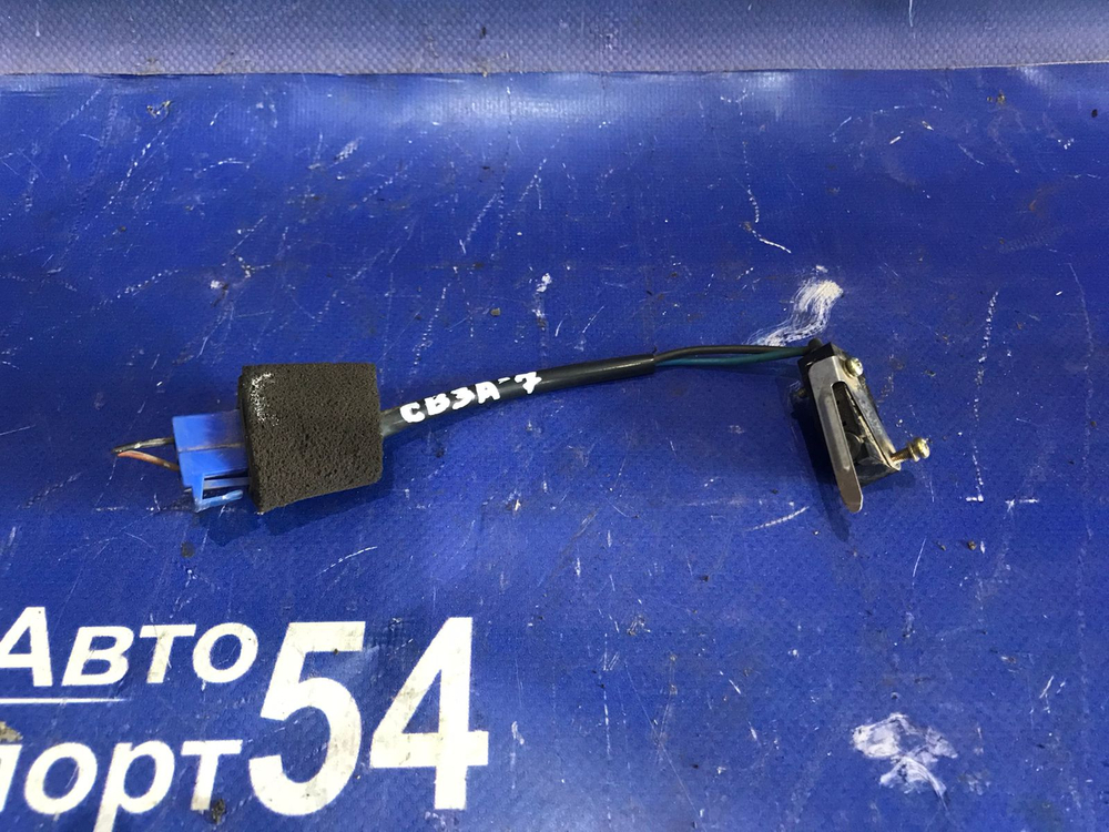 Датчик педали тормоза MITSUBISHI MIRAGE 1992