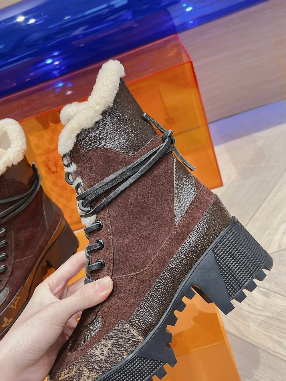 Louis Vuitton Laureate Desert Boot