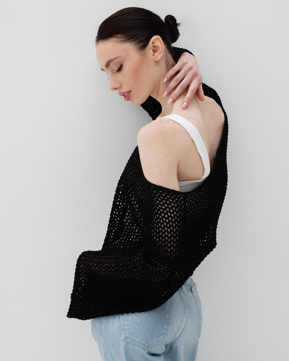 Джемпер-сетка укороченный