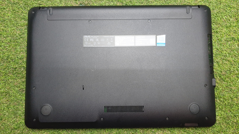 Ноутбук ASUS Pentium/4Gb/VivoBook X541S X541SA-XO687/Windows 10