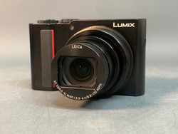 Panasonic Lumix DC-TZ202, налет на линзе