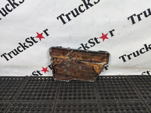 Крышка масляного радиатора в сборе 2017г