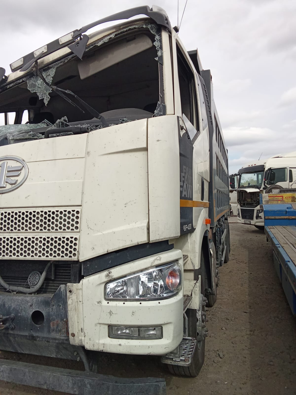 FAW J6 8x4 Самосвал CA3310P66K24T4E5 (Дизельный, 11,1 л, 420 л.с., МТ)
