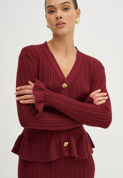 Костюм трикотажный с юбкой бордового цвета