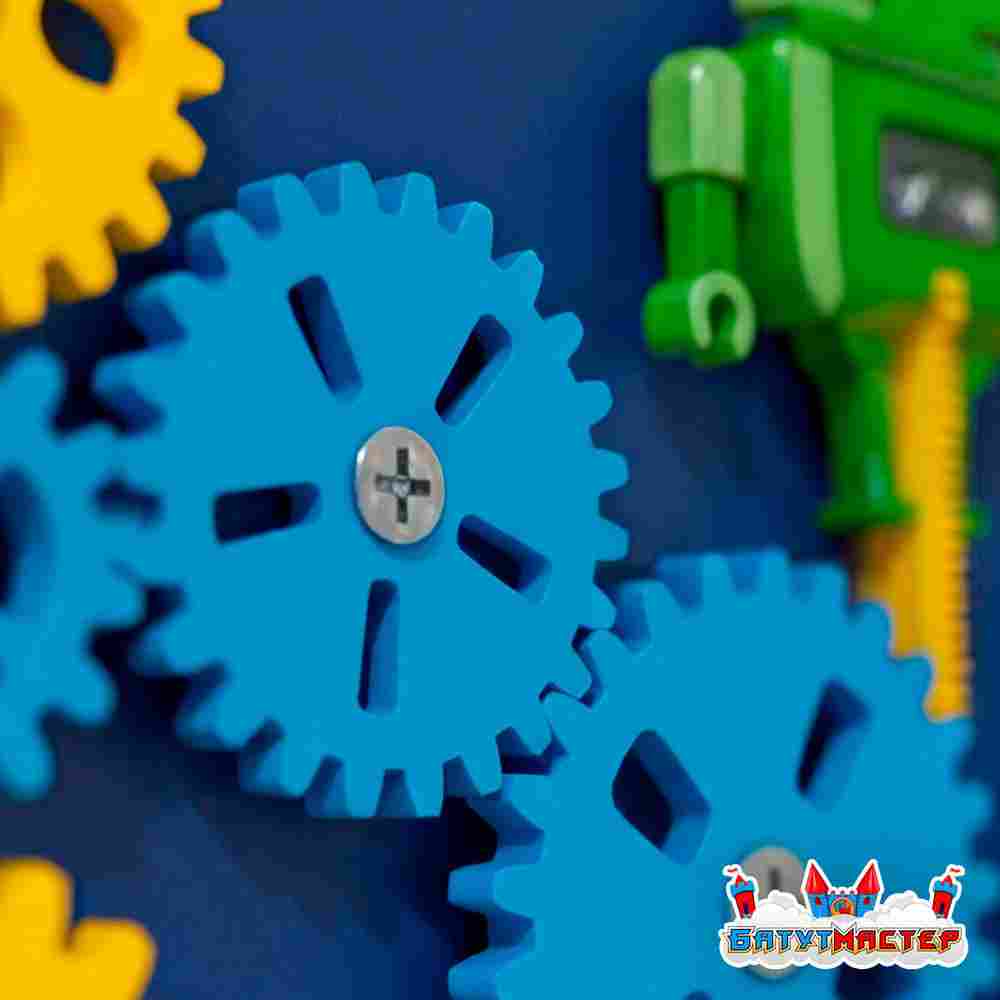 Интерактивная стена «Робомеханика», с подвижными шестерёнками