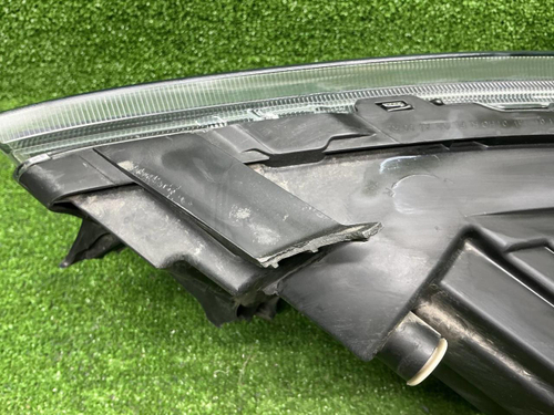 Фара правая Lada Granta (2018-н.в.) галоген