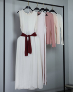 платье без рукавов в длине макси