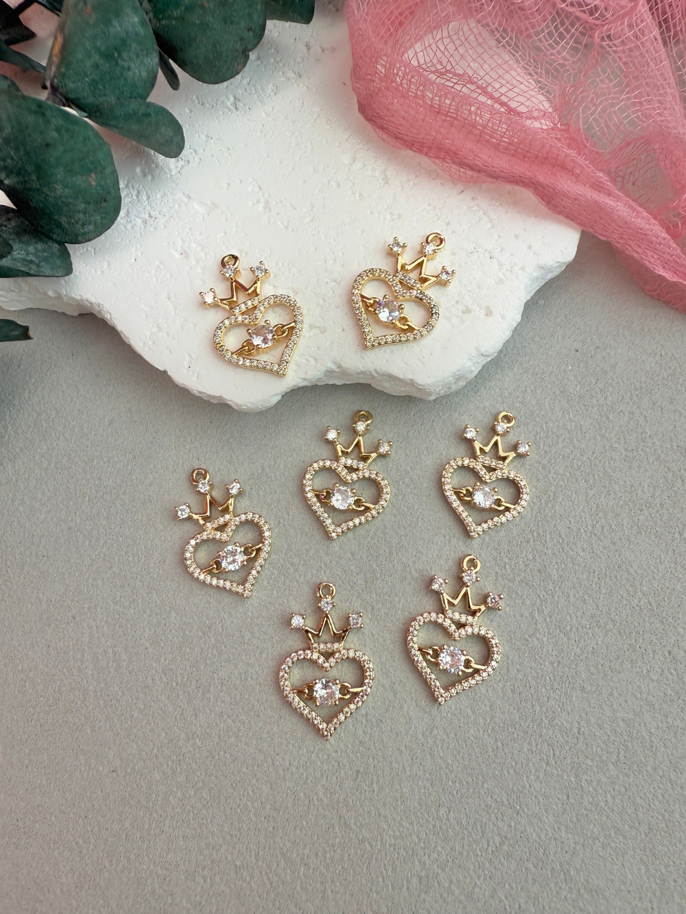 Подвеска «Сердце с короной», позолота 14к с фианитами, 15*24 мм