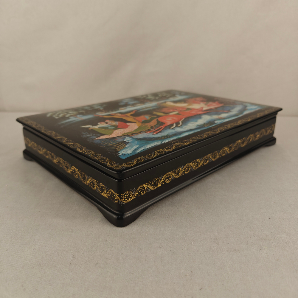 Шкатулка "Тройка" с ручной росписью Палех 30х22 см