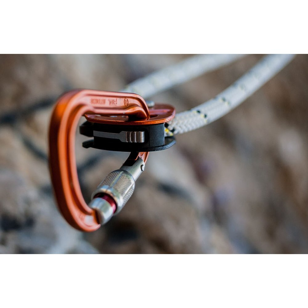 Petzl карабин Attache Screw-Lock