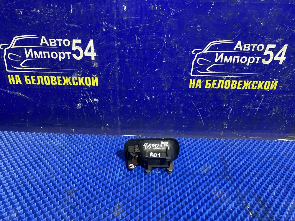 Ручка двери передней правой салонная Honda CR-V 1995-2001