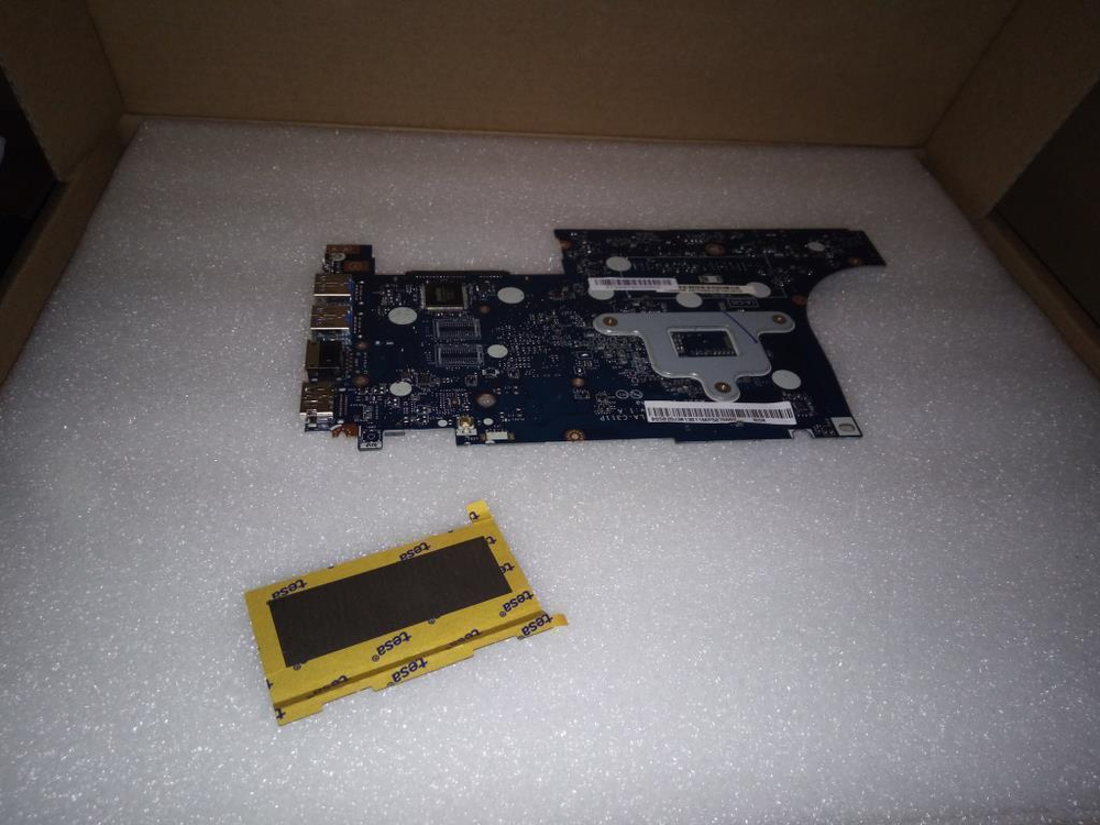Материнская плата для ноутбука Lenovo E31-70 NM-A681 NOK 3205U UMA APS (5B20J36130), оригинал