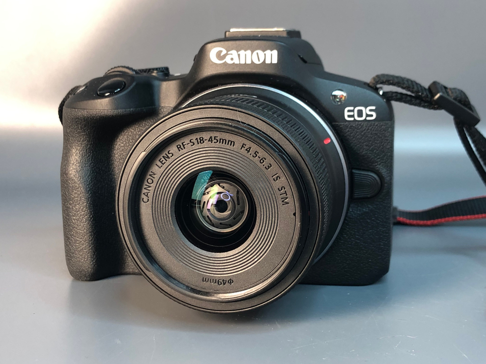 Canon EOS R50 Kit 18-45mm