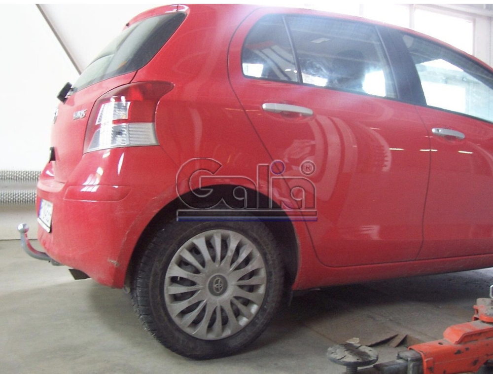 Фаркоп оцинкованный Galia T057A для Toyota Yaris 2005-2014(паспорт и сертификат в комплекте)(без электрики)