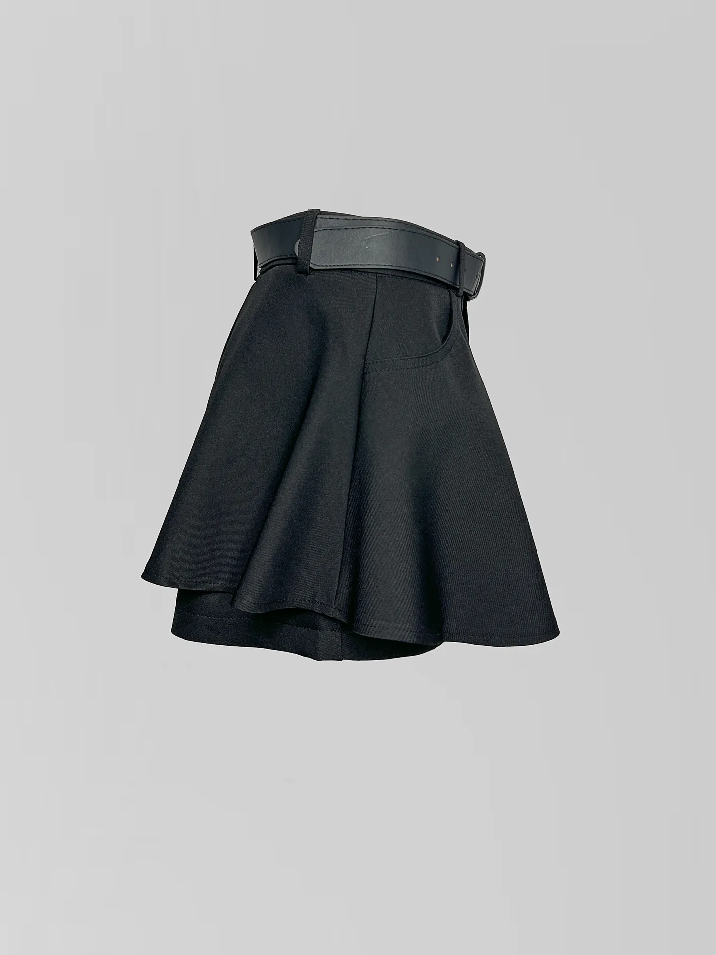 Шорты 4U 2017386 однотонные с ремнем в комплекте