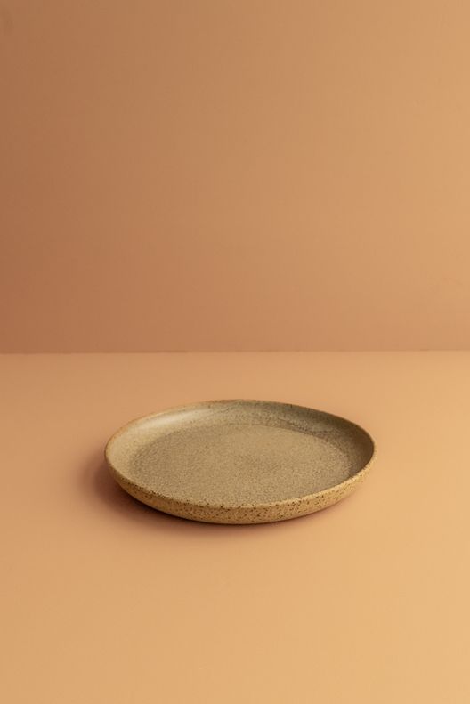 Тарелка бежевая / Titkova ceramic