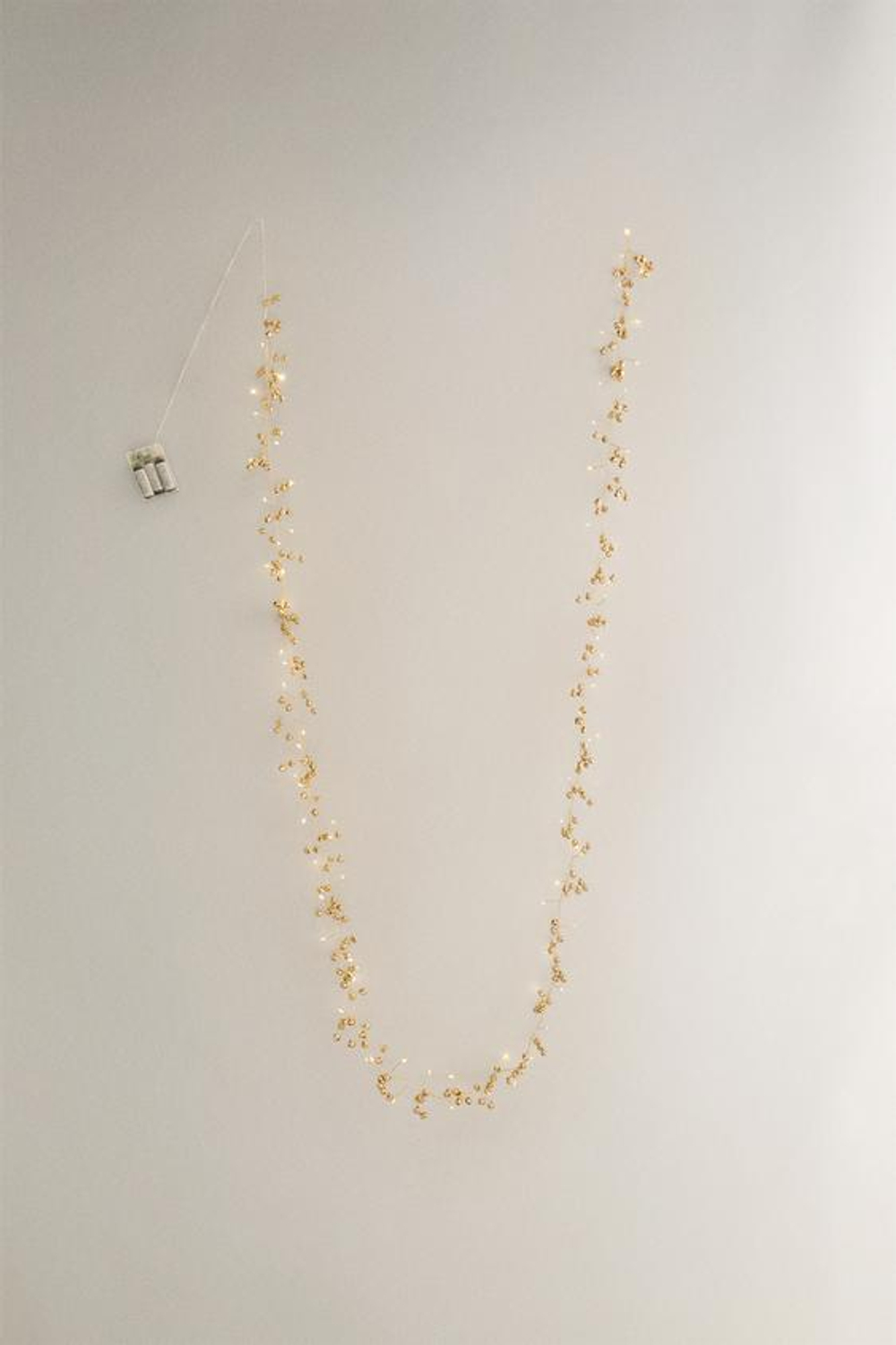 ZARA HOME РОЖДЕСТВЕНСКАЯ ГИРЛЯНДА С БУГОЛЬНИКАМИ