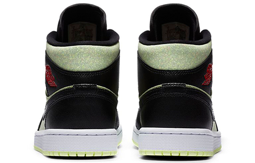 Кроссовки Jordan Air Jordan 1 Mid (Женская размерная сетка)