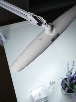 Лампа бестеневая настольная (улучшенное качество)