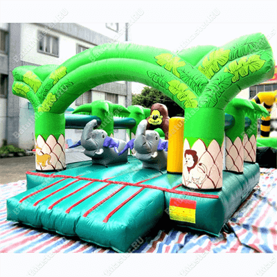 Коммерческий надувной батут "Национальный парк" 4*4*3 м