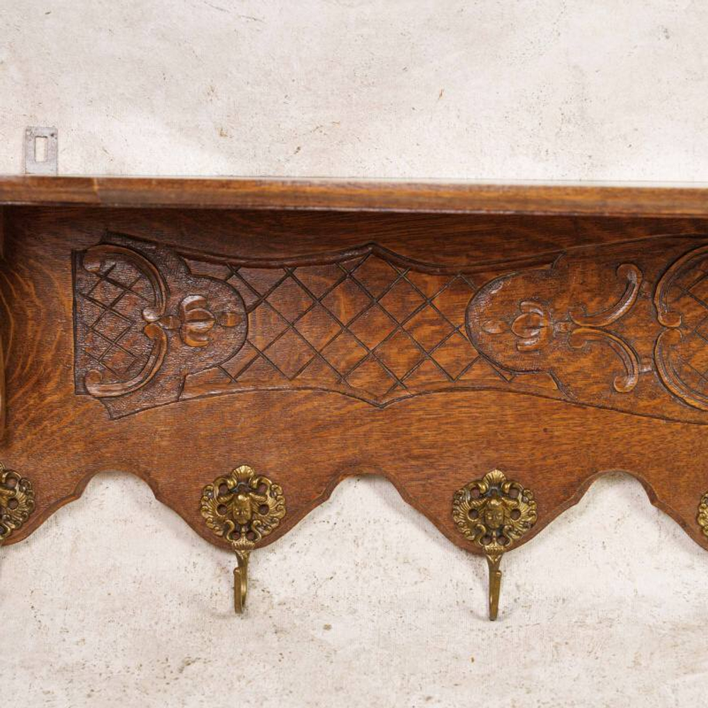 Настенная вешалка в Неоклассическом стиле