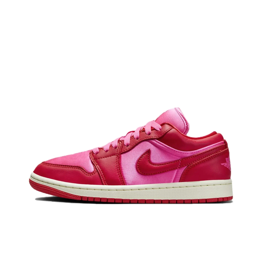 Женские кроссовки Air Jordan 1 Low 'Pink Blast' FB9893-600