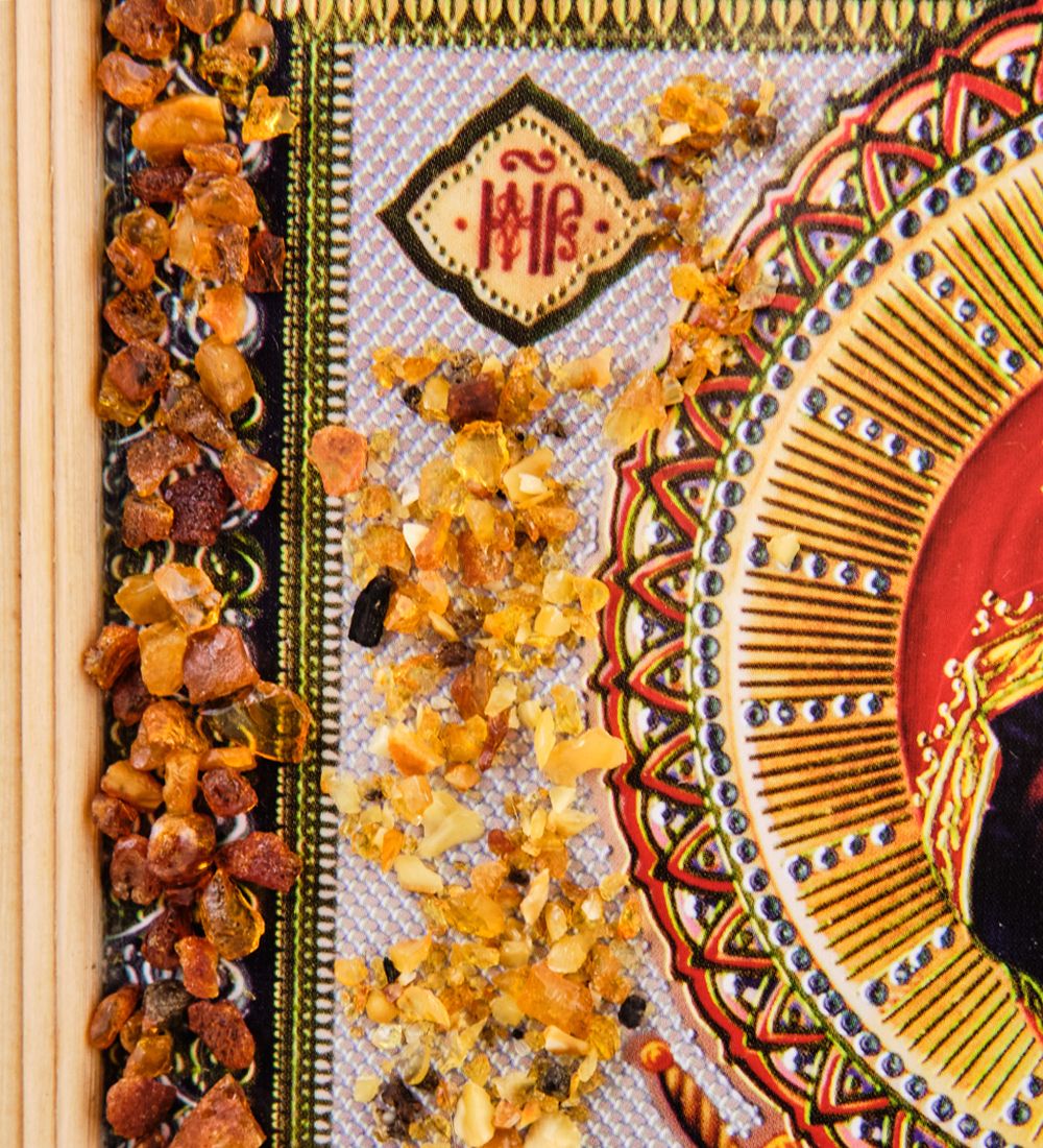 AMB-51/ 6 Икона «Семистрельная Божией Матери» (с янтарной крошкой) дер.рамка 21х30