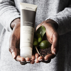 Aveda Damage Remedy Daily Hair Repair - регенерирующая процедура для волос /   100  ml  / GTIN 018084927946