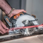 WORX WX530 аккумуляторная дисковая пила (1 x 2 Ач, ЗУ)