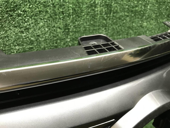 Решетка радиатора Lexus LX 3 (2015-2023)