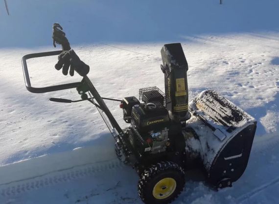 Снегоуборщик CHAMPION ST656 Б/У