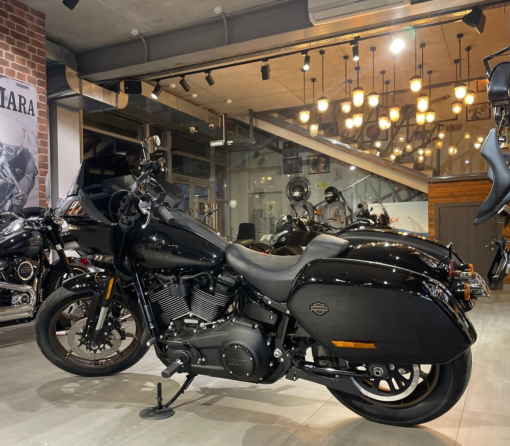 Мотоцикл Harley-Davidson Low Rider ST (117) c НДС