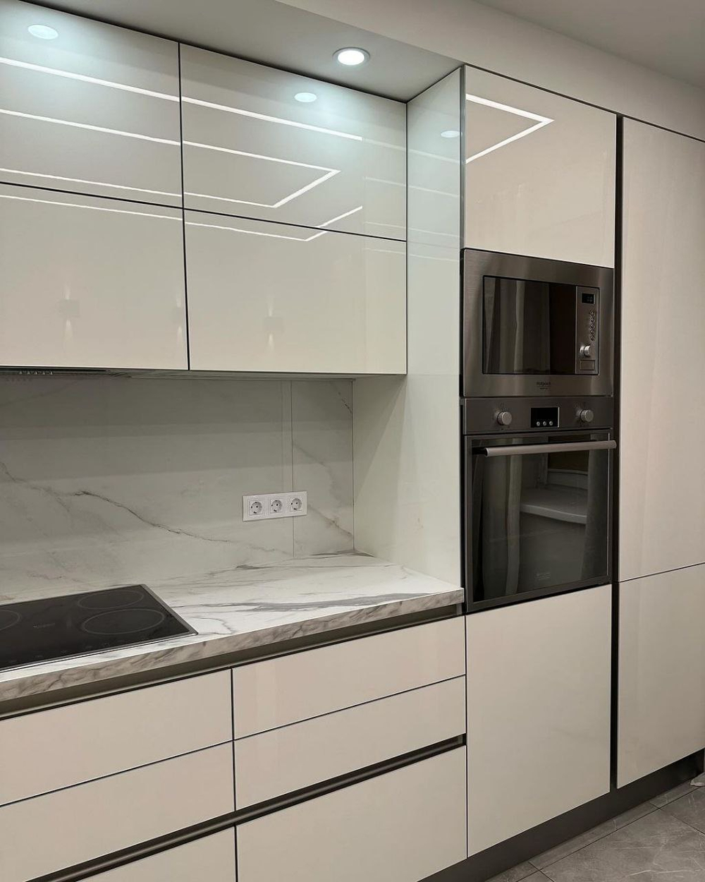 МОДУЛЬНАЯ КУХНЯ Аттика Gola Plastic АКРИЛИТ( АТТИКА ГОЛА )В НАЛИЧИИ ПО ВАШИМ РАЗМЕРАМ