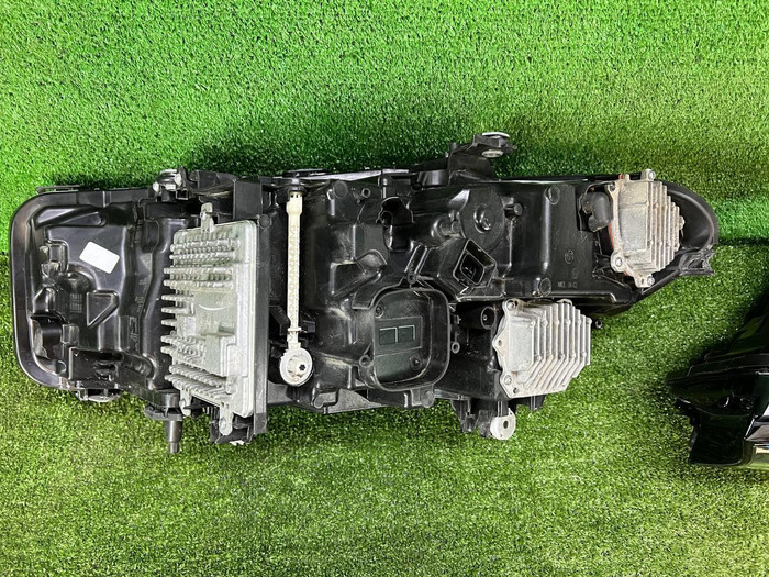 Фара Комплект BMW 5er G30 (2020-2023) (В сборе)